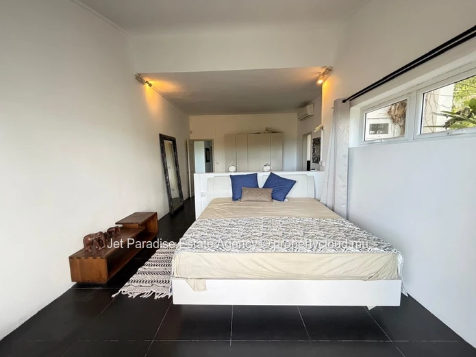 Modern Villa of 4 Bedrooms and pool