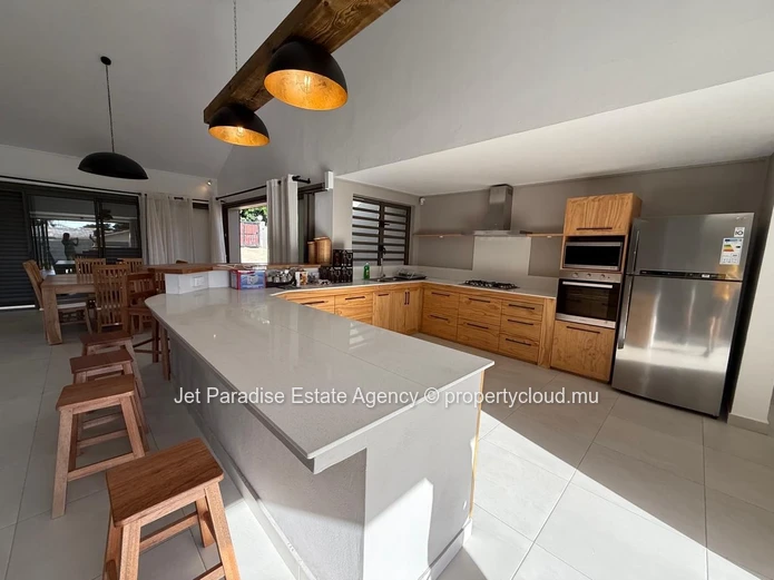 Modern Villa of 4 Bedrooms