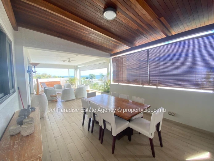 Luxurious RES Penthouse in Tamarin with Stunning Views and Private Pool! 265m² of Living Space, Fully Equipped Kitche...