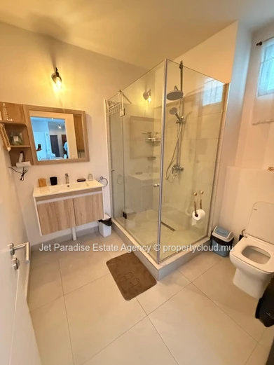 Modern Fully Furnished Apartment – 2 Bedrooms with Balcony
