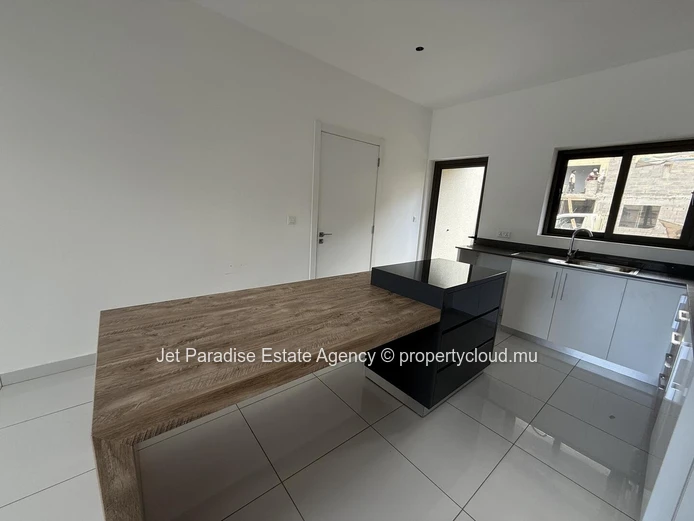 Appartement Moderne de 110?m² à Flic-en-Flac (Rez-de-Chaussée)