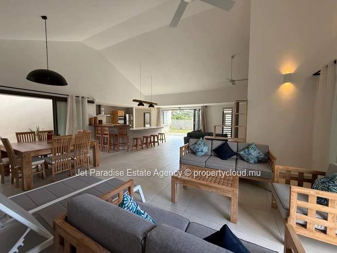 Modern Villa of 4 Bedrooms