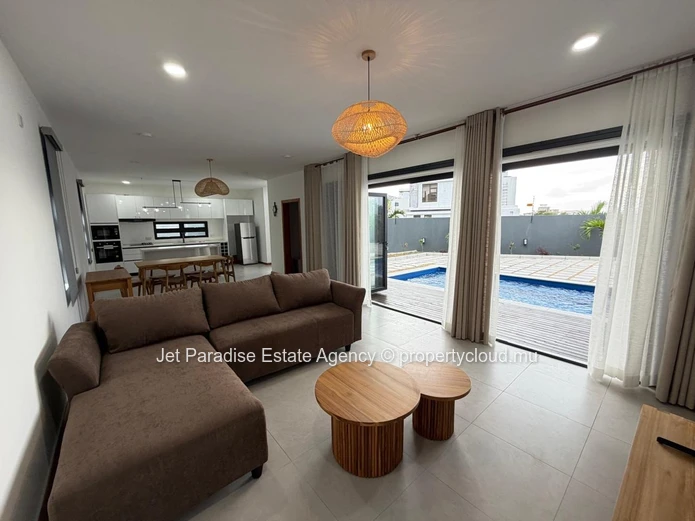 Beautiful Fully Furnished Modern Villa in a Residence