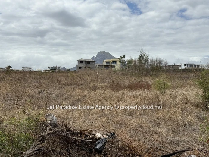 "Prime Residential Land in Flic en Flac with Stunning Mountain Views - Perfect for Development! Only Rs 231M"