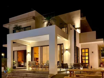 4 Bedroom Villa