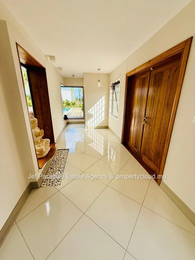 Villa à louer meublée à Tamarin, 4 chambres, vue mer et montagne.