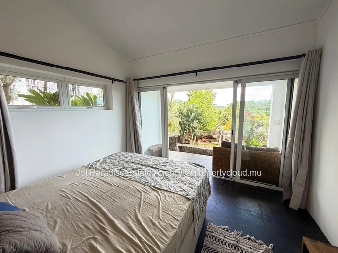 Modern Villa of 4 Bedrooms and pool