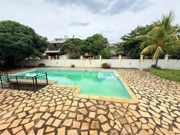 5 Bedroom Villa