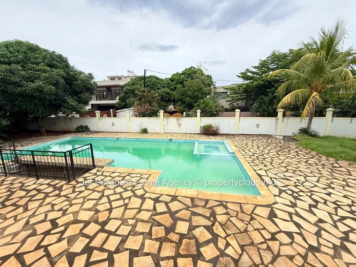 Spacious Villa  in Morc Anna – 1 minute Walking Distance to the Sea