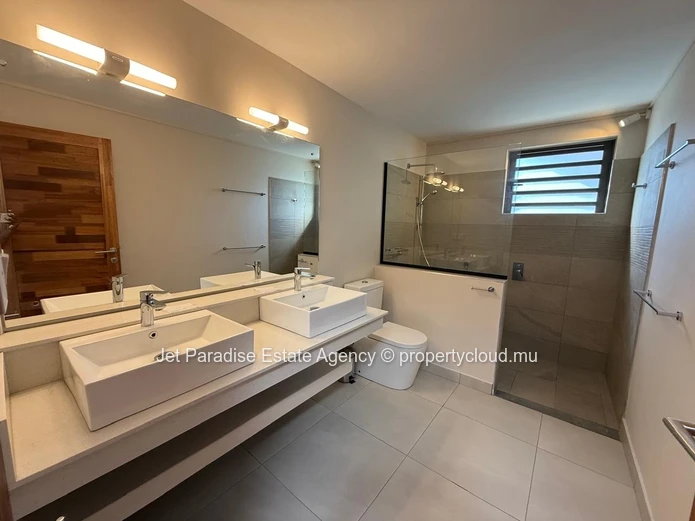 Modern Villa of 4 Bedrooms