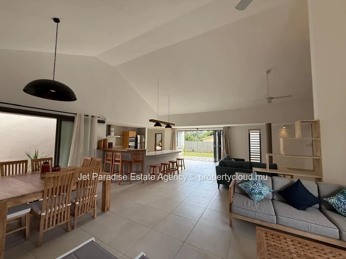 Modern Villa of 4 Bedrooms