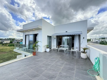 4 Bedroom Villa
