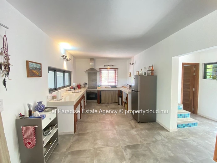 Luxurious Villa with Private Pool & Stunning Views in Tamarin - 568m² Living Area, 2.115m² Land - Rs 49M