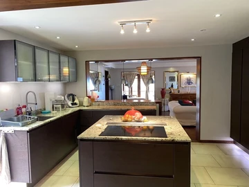 7 Bedroom Villa
