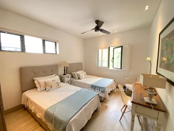 Stunning 3 Bedroom Apartment with Private Pool and Sea Views in Tamarin 