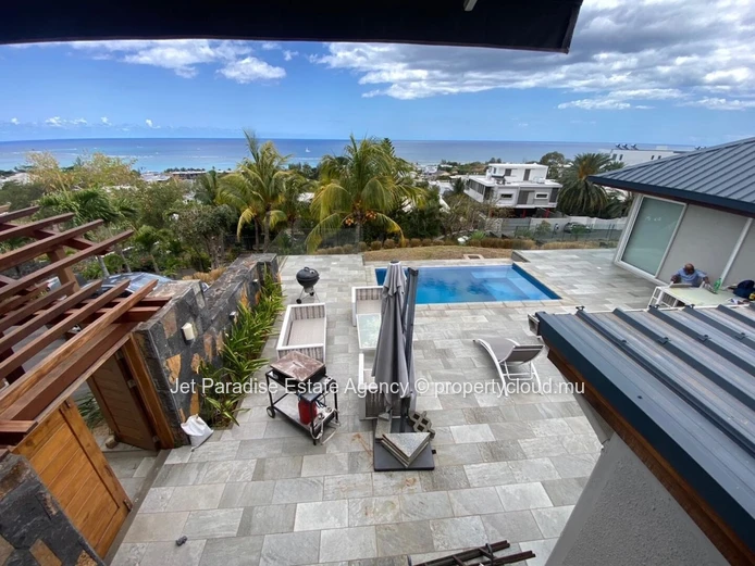 2 Luxurious Villas with Private Pool and Stunning Views in Tamarin 