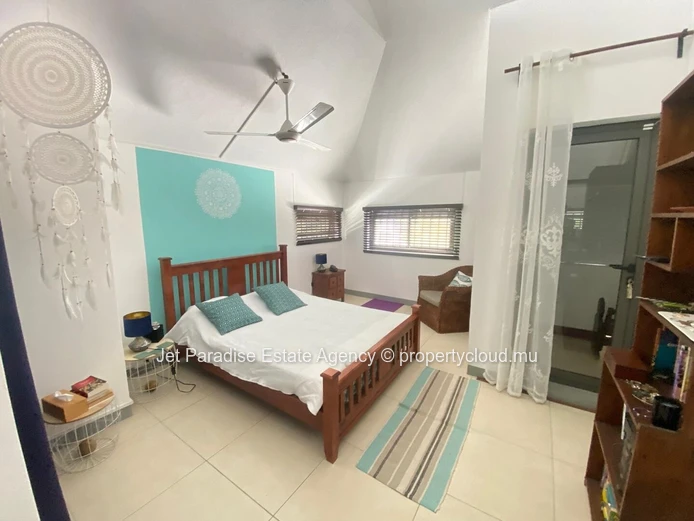 Luxurious Villa with Private Pool & Stunning Views in Tamarin - 568m² Living Area, 2.115m² Land - Rs 49M