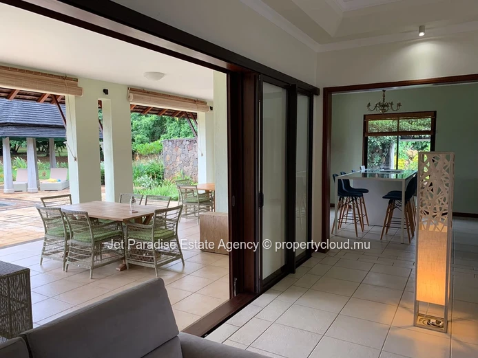 Elegant Modern Villa with Mountain Views, Pool & Spacious Grounds