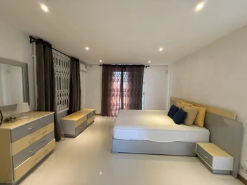 Maison de 6 Chambres