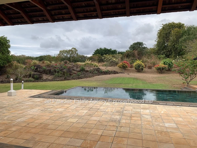 Elegant Modern Villa with Mountain Views, Pool & Spacious Grounds
