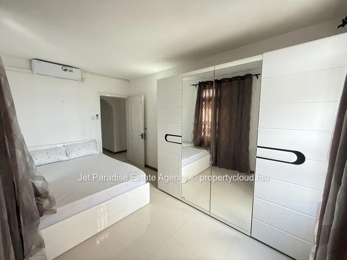 Maison en vente 5 chambres. Rs14M.