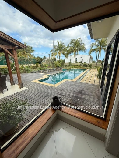 Villa à louer meublée à Tamarin, 4 chambres, vue mer et montagne.