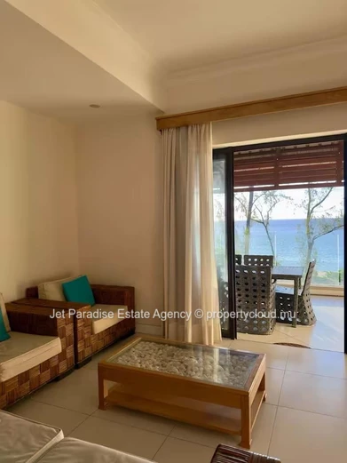 Spacious 3-Bedroom Flat with Sea View Balcony