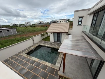 4 Bedroom Villa