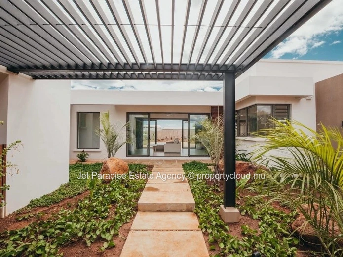Maison à vendre à Tamarin. 250m² habitables sur un terrain de 350m².