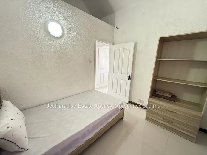 Maison en vente 5 chambres. Rs14M.