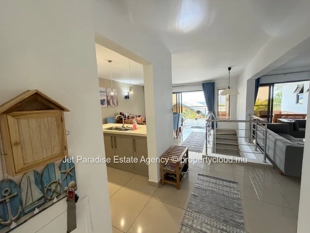  Elegant 3-Bedroom Apartment with Sea View – Secured Complex