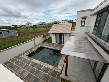 4 Bedroom Villa
