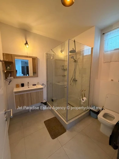 Modern Fully Furnished Apartment – 2 Bedrooms with Balcony