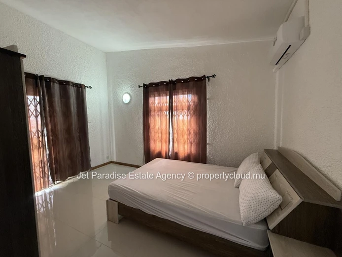 Maison en vente 5 chambres. Rs14M.
