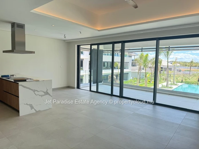 Modern newly built apartment in gated complex