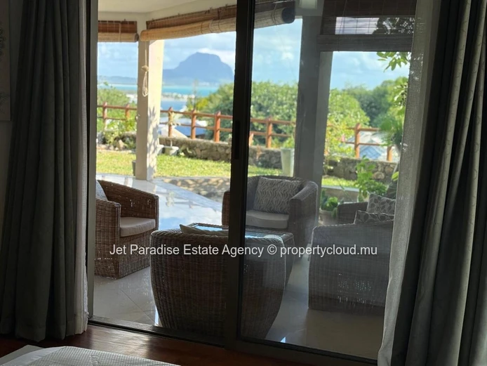 Luxury Furnished Apartment with Private Pool in Tamarin - Sea & Mountain Views! 3 Bed, Close to School, Golf, Hospita...