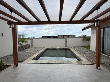 4 Bedroom Villa