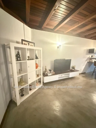 Maison à vendre à Tamarin, 4 chambres, piscine privée, vue mer et montagne, meublé, Rs 50M.