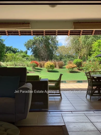 Villa with 4 Bedrooms, Pool & Parking (Furnished & Equipped)