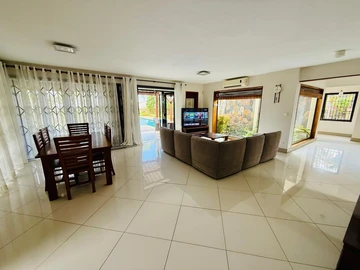 4 Bedroom Villa
