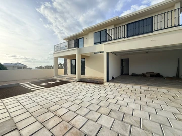 4 Bedroom Villa