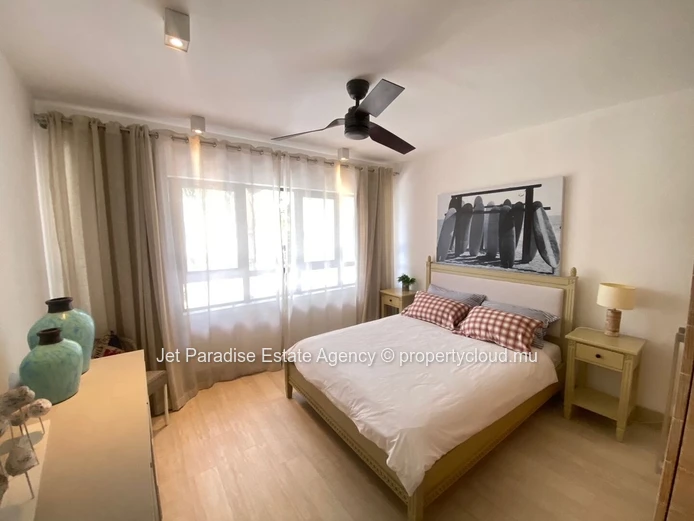 Luxurious IRS Apartment in Rivière Noire with Stunning Views and Amenities 