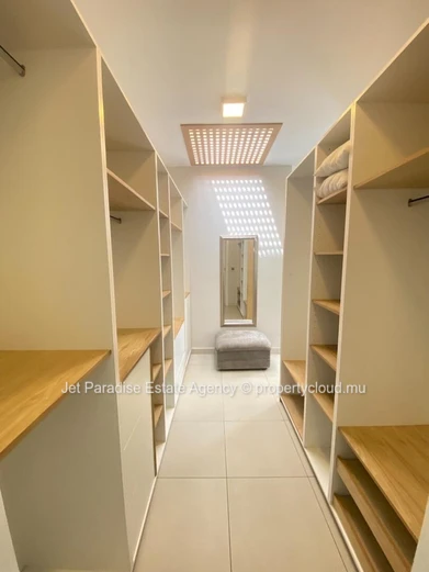 Luxurious RES Penthouse in Tamarin with Stunning Views and Private Pool! 265m² of Living Space, Fully Equipped Kitche...