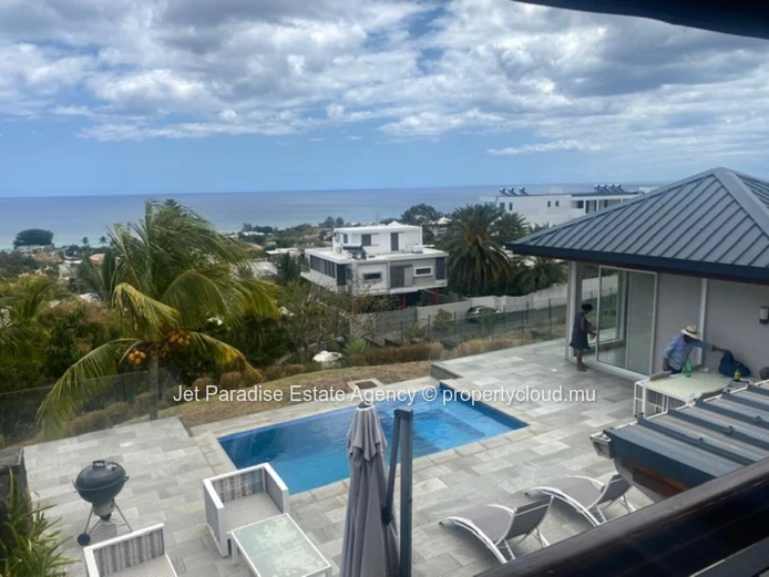2 Luxurious Villas with Private Pool and Stunning Views in Tamarin 