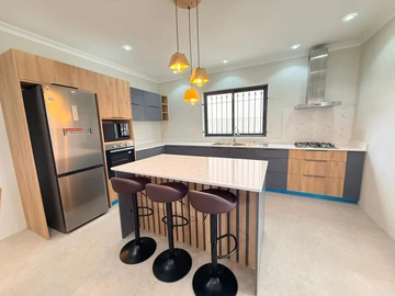 4 Bedroom Villa