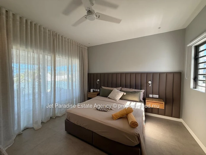 Superbe Appartement Meublé de 3 Chambres en Suite