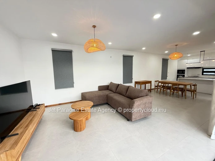 Beautiful Fully Furnished Modern Villa in a Residence