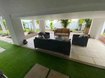 5 Bedroom Villa