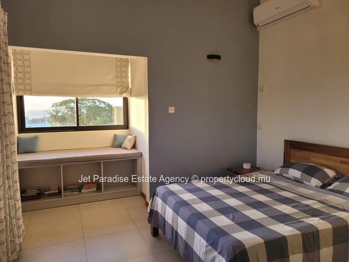 Modern Villa of 4 Bedrooms– Gated Community in Flic en Flac
