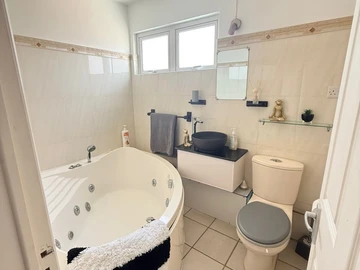 3 Bedroom Townhouse, Duplex